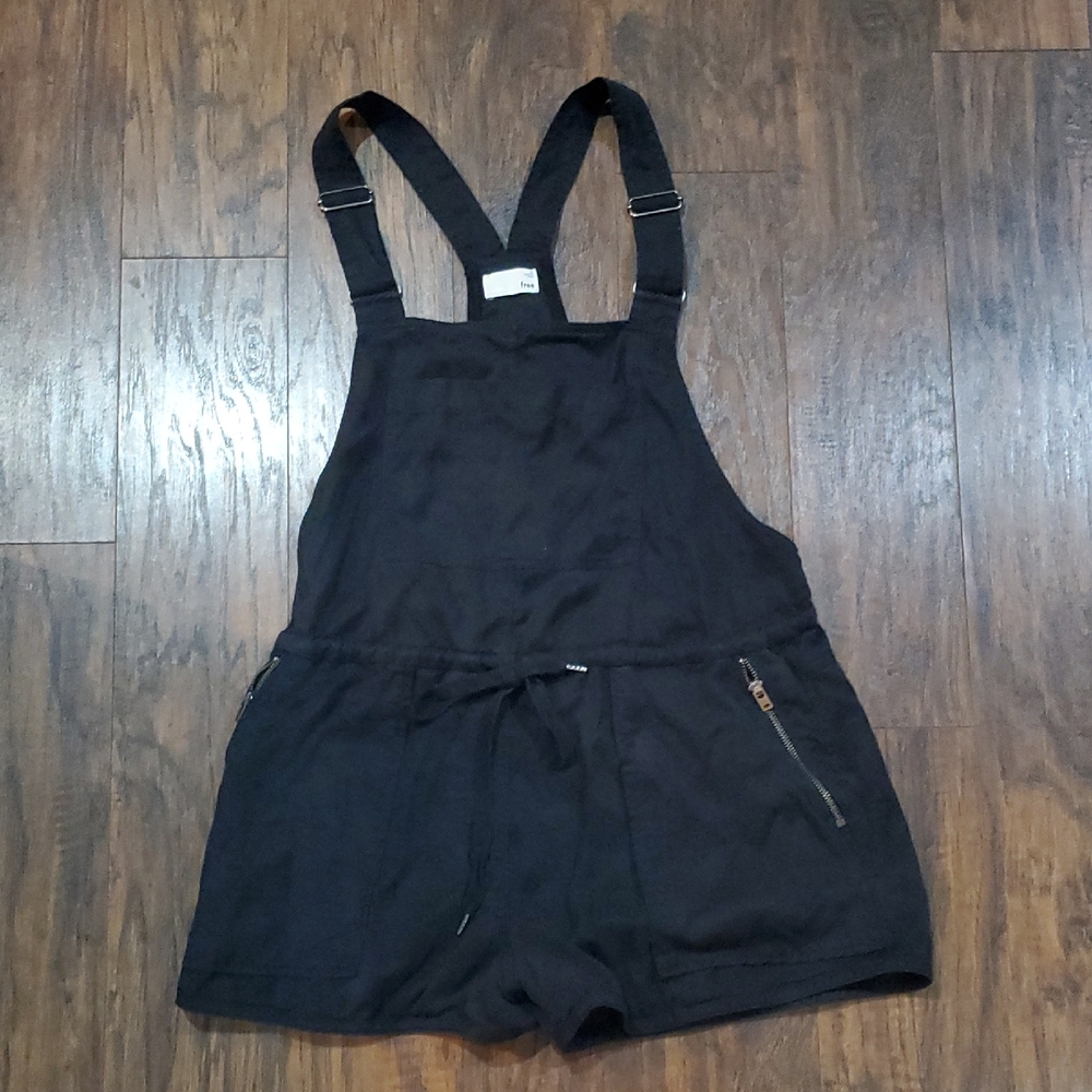 Wilfred Black Strappy Overalls
